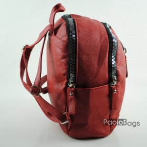 Червена дамска раница с предно тделение тип джоб 20550